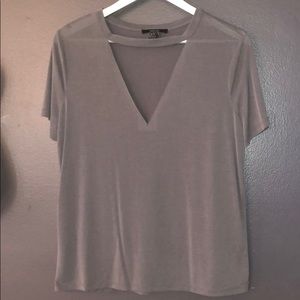 V-neck T-shirt